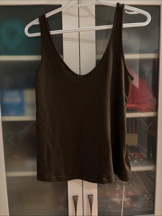lululemon athletica Tops - Lululemon BeCalm V-Neck Tank SZ XS Walnut Crunch NWT 🤎🤎🤎